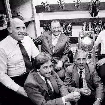 传奇外传发布网水有多深？老玩家实测3个平台，教你避开90%坑