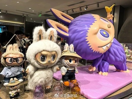 Labubu手办周年庆爆抢，隐藏款炒至18万，收藏价值再升级