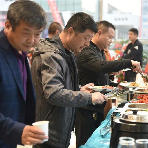 盛大永恒之塔还能回到巅峰吗？老玩家坚守18年的战场，藏着生存密码