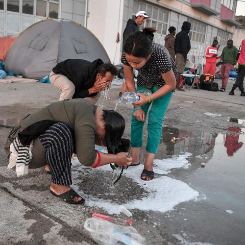 死亡岛游戏下载总踩坑？2025年最新靠谱渠道+安装避坑全攻略