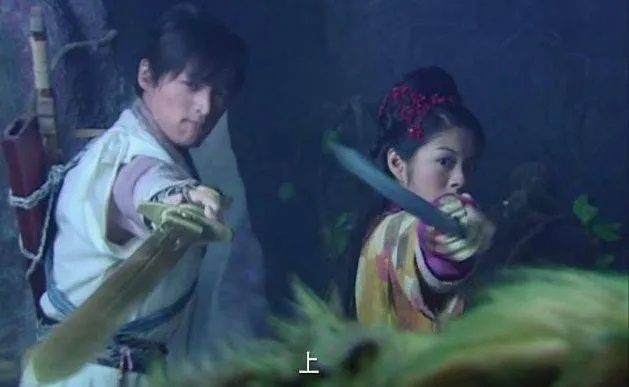 灵儿续传里被忽略的3个灵魂伏笔，李逍遥的剑穗为什么是蓝色？