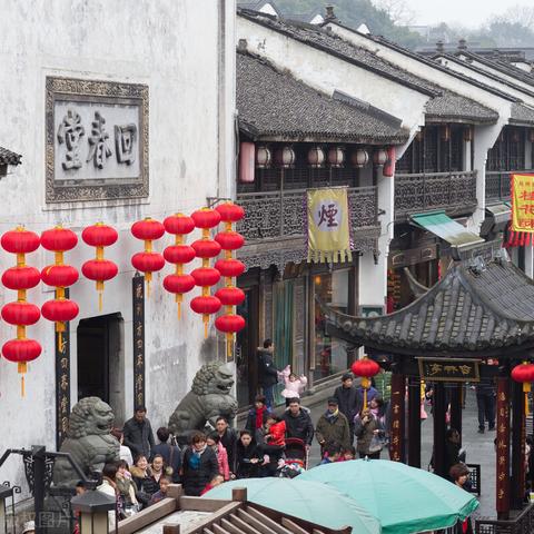 新开传奇世界私服网水有多深？老玩家实测3家新服的避坑指南