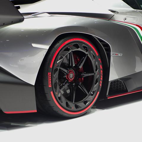 极品飞车20还能再战？老玩家实测3个隐藏玩法，彻底盘活你的车库