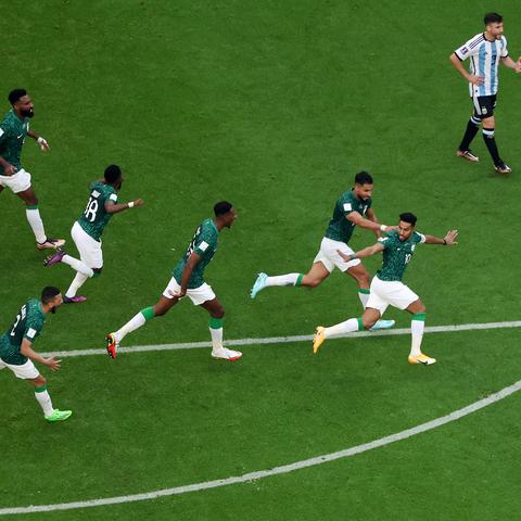 2026年开年必玩的8款冷门神作，为什么老玩家都在偷偷囤存档？