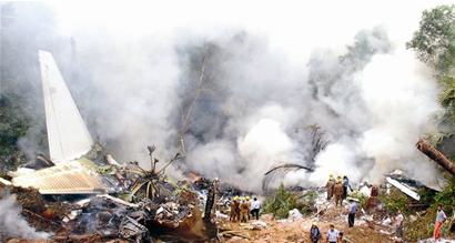 印度空难孤存者心碎：幸存却失去所有珍贵之物