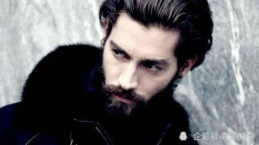 全球最帅的男人竟在游戏里？玩家疯传的「颜值天花板」凭什么火到2026？