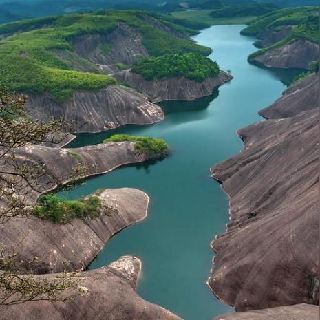 龙脊谷隐藏BOSS预警，90%玩家没避开的3个致命常识陷阱