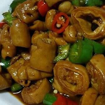 极品飞车9最高通缉，为什么18年后它还是老玩家硬盘里的「不败黑名单」？