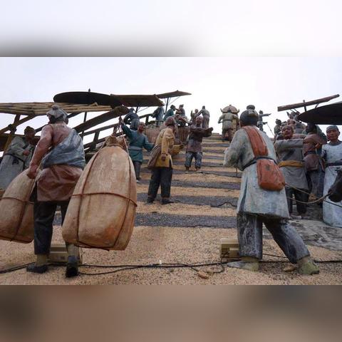 为什么老玩家至今还在肝足球经理97？藏在29年前像素里的「终极足球梦」