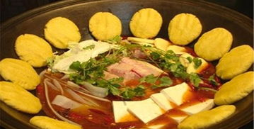 东北铁锅炖自助狂飙，2024餐饮人必看的内卷突围实战模型