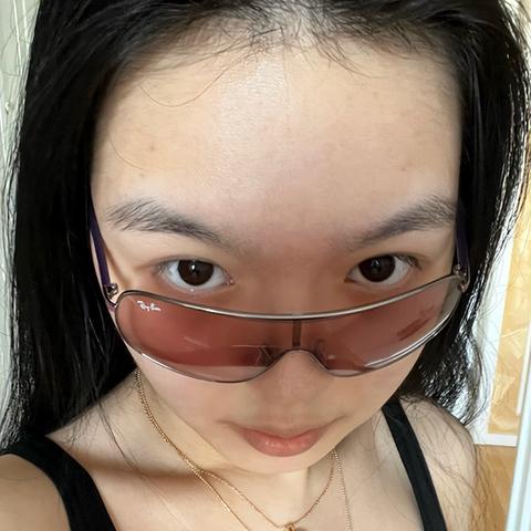 露脐装总被说不得体？2025年穿搭心理学+实战技巧全解析