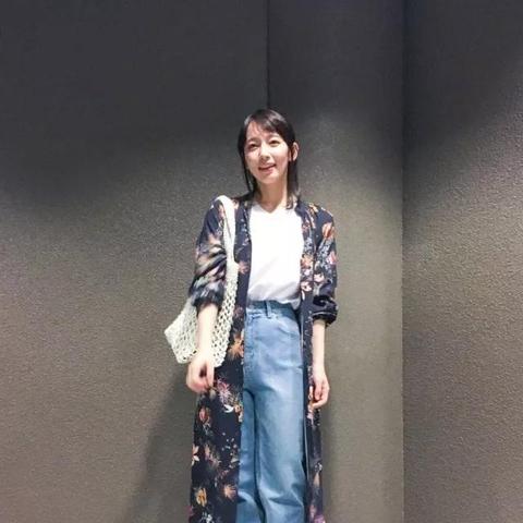 2025年00后新人女优出道类型全解析，从清纯系到个性派，如何精准匹配你的收藏偏好？