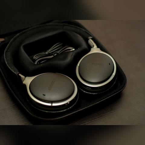 魅族CEO炮轰小米汽车情怀绑架？2025新能源汽车营销避坑指南