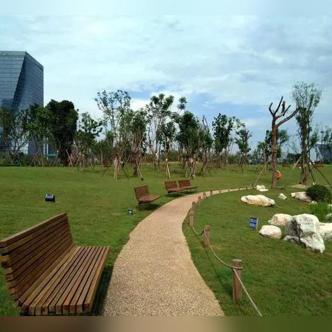 2025放置类手游推荐，7款不氪金挂机神作实测，上班族玩三年不腻