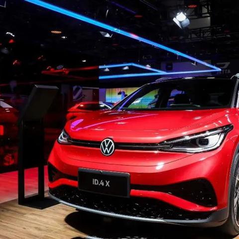 特斯拉市值突破万亿后，2025年投资者必须掌握的3个实战策略