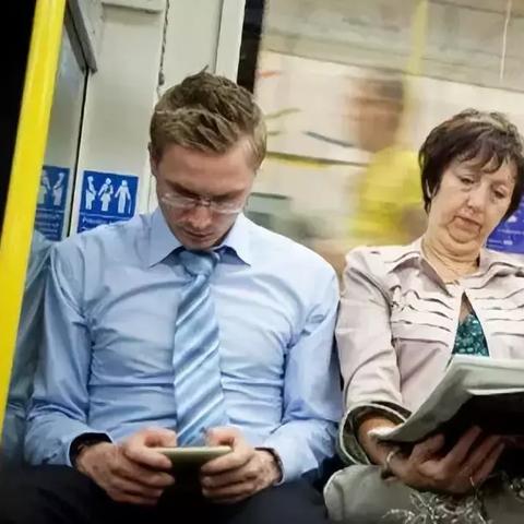 2025年朋友圈刷爆的7款上瘾小游戏，地铁通勤必备清单