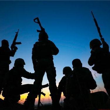 虐杀原形2白色光点总迷路？2025最全解析+隐藏功能揭秘