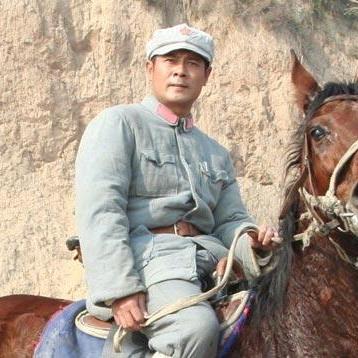 要塞十字军东征增强版怎么打？2025绝密兵种搭配与资源运营深度剖析