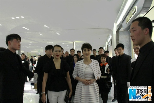 海清北京快闪3小时破千万？2025明星线下捞金新范式深度拆解