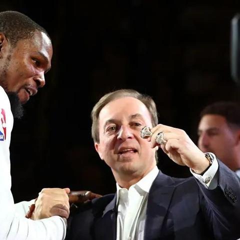 DNF故事簿选错亏一套春节套？2025版本强度天梯图与隐藏机制揭秘