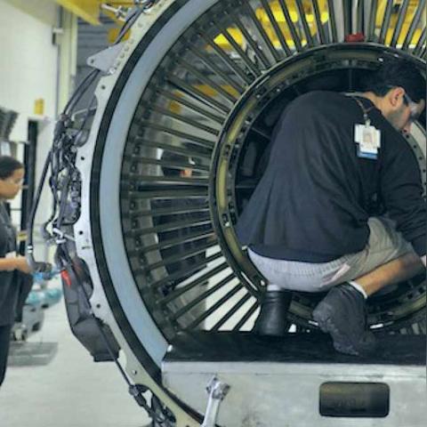 CFM60机枪真的废吗？2025职业联赛隐藏杀器实测数据颠覆认知