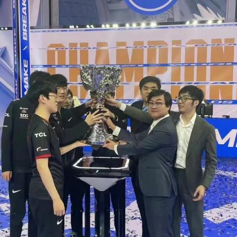 一、为什么这场总决赛被称为战术裸奔时代终结者？