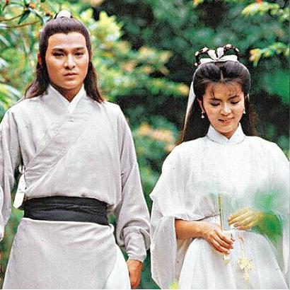 屠龙者长袍的真实定位，不只是属性堆砌