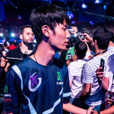 DOTA2出装总被喷？2025年版本强势装备选择全攻略与局势判断精髓