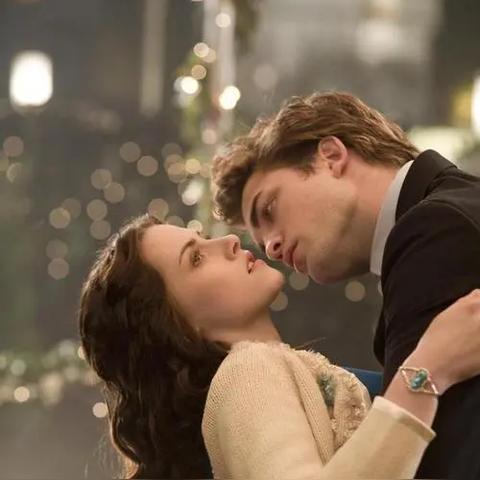 暮光之城到底算什么类型？2025超全深度解析+观影决策指南