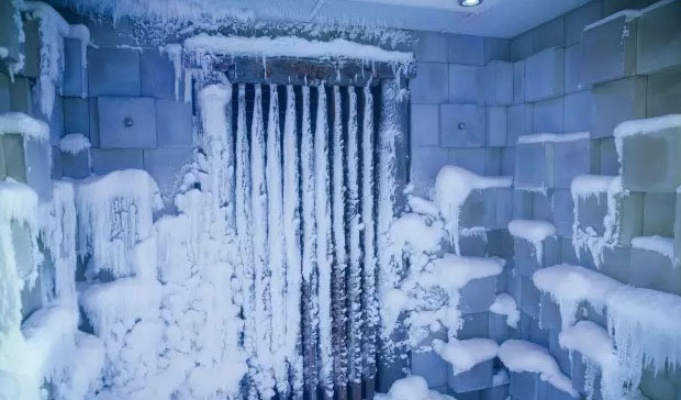 零下20℃密室求生，飘雪屋子逃脱72小时实战攻略