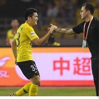 为什么你的竞技棋牌总是输？2025年高手都在用的5个心理战术