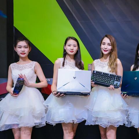 2010ChinaJoy绝版记忆，星际2国服首秀与Showgirl黄金时代全揭秘