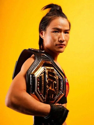 张伟丽UFC风格终极解码，2026年最新战术体系与训练内幕