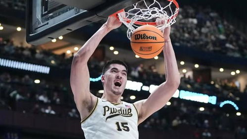 杨瀚森NBA首秀大放异彩，与伊迪对位尽显锋芒引关注