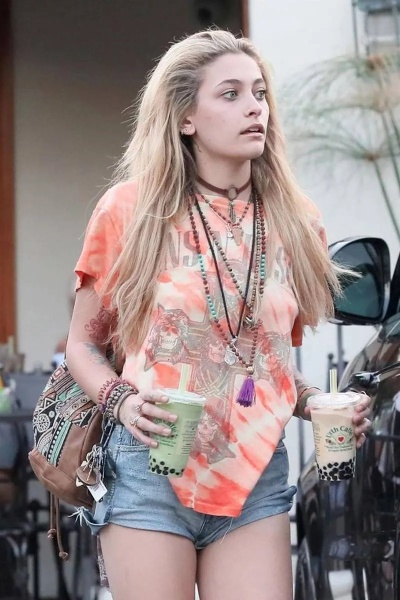 帕丽斯·杰克逊类型角色怎么玩？2026叛逆波西米亚风角色养成全攻略