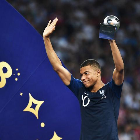 2026年最新，为什么你的三国阵容总被吊打？骨灰级玩家揭秘隐藏机制与版本强势搭配