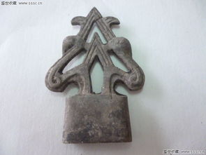 青铜装饰锤的真实定位，不是工具，而是建筑接口