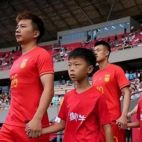 战地硬仗2026年联机还活着吗？警匪模式匹配修复与武器搭配实战手册