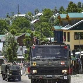 2026新春版本弹药专家自定义装备实测，物理流逆袭魔法流？