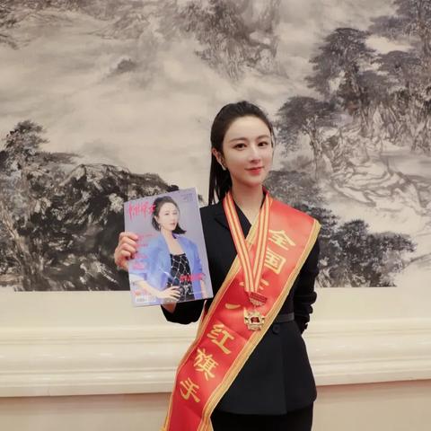 别再学网红脸了！薇娅真实长相类型曝光，这种高信任度面容才是直播带货王炸