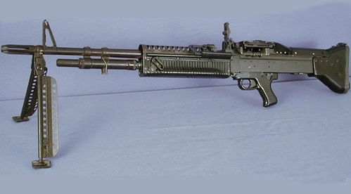 DP28机枪3大隐藏机制曝光！2026年最新配件方案与实战压枪全攻略