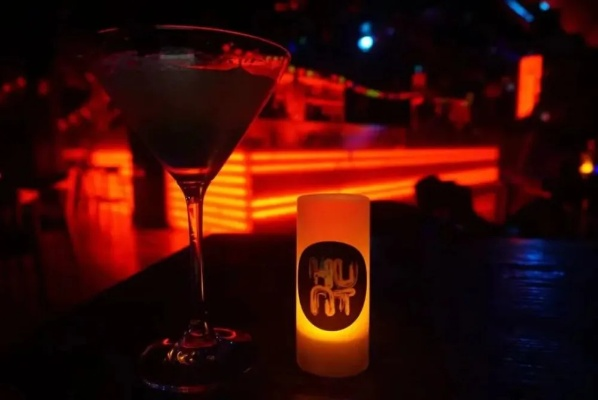 别再瞎蹦了！2026夜蒲类型精准匹配指南，附电音派对隐藏玩法