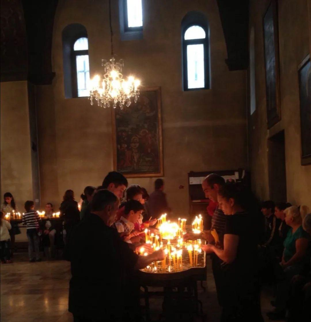 如何高效利用稀有圣物碎片？顶尖玩家都在用的碎片价值最大化指南