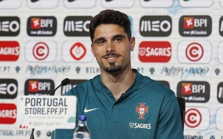 佩罗塔类型终极指南，如何打造统治级全能中场？