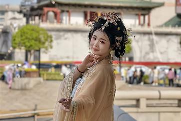 西安三步一个公主五步一个贵妃，如何破解高密度角色游戏策略？