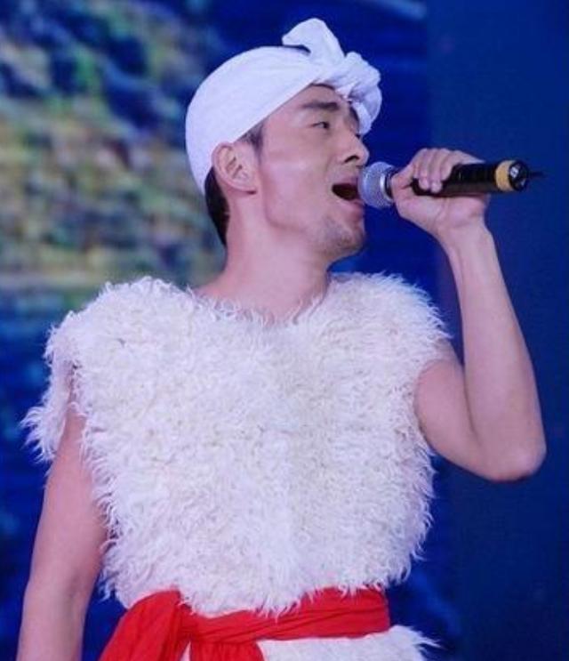 张冬玲和阿宝结婚照类型大揭秘，如何0成本复刻明星婚礼瞬间引爆社交圈？