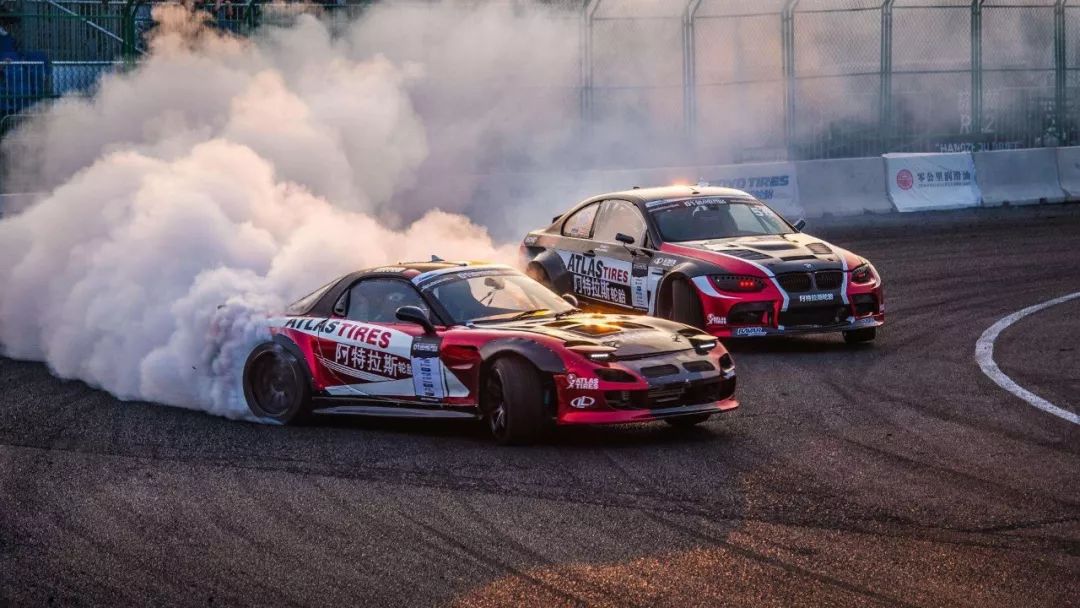 掌握镜式漂移类型，2026年终极技巧如何提升你的赛车胜率？