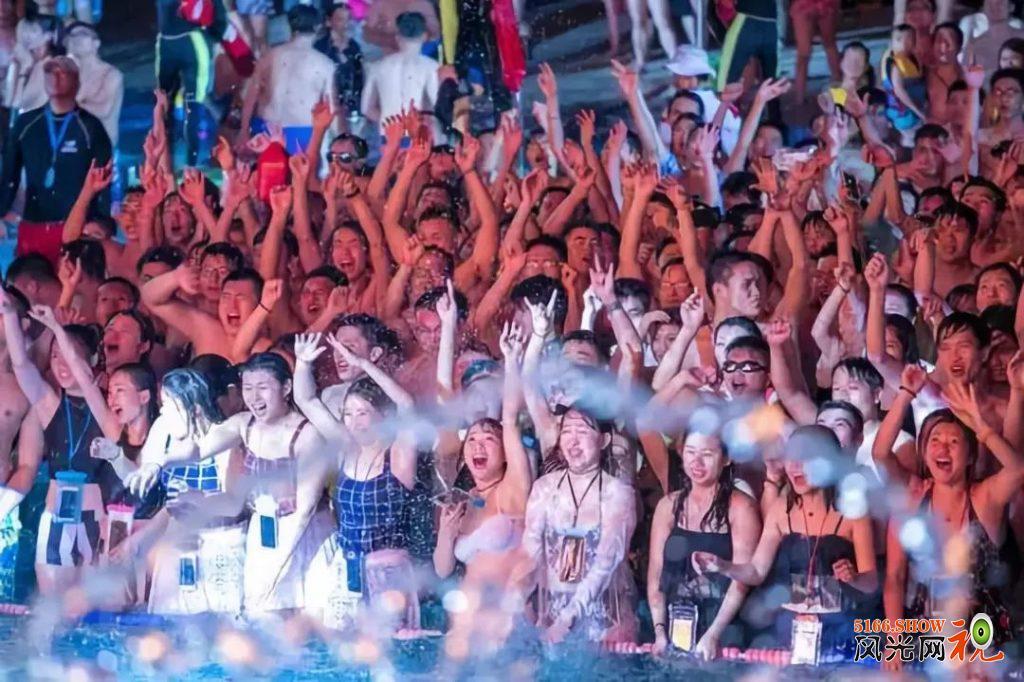 2013国庆礼包真绝版了？盛世狂欢称号竟成版本答案！