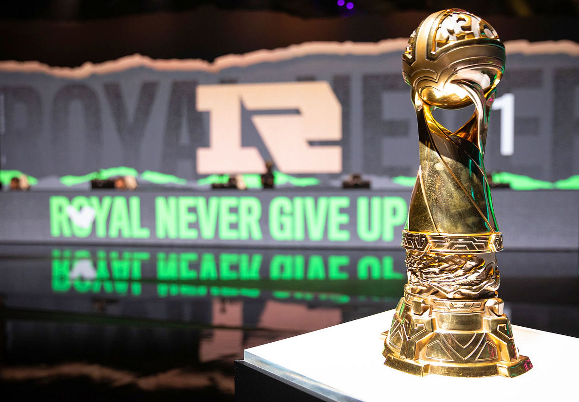 2026电竞新纪元，LOL冠军奖杯类型终极指南，助你解锁荣耀密码！